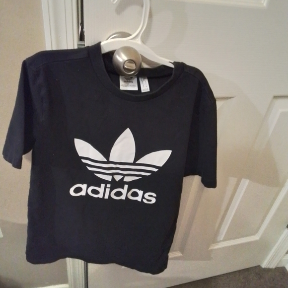 adidas Tops - Women's Nike short sleeve shirt